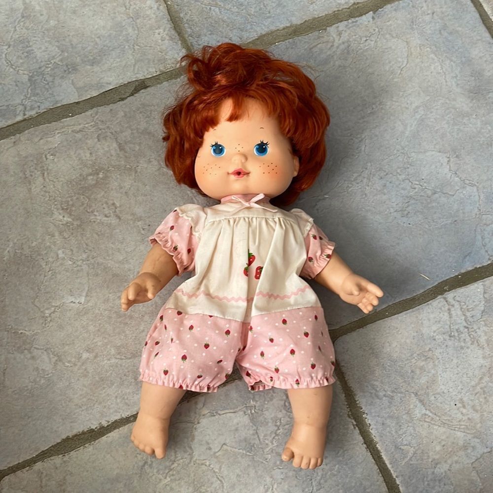 Vintage Strawberry Shortcake Doll